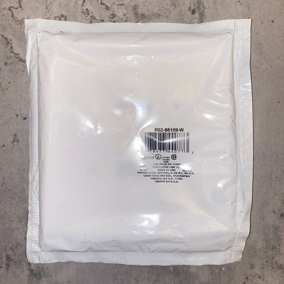 Leviton Jumbo Wall Outlet Plate Cover - Picture 7 of 10